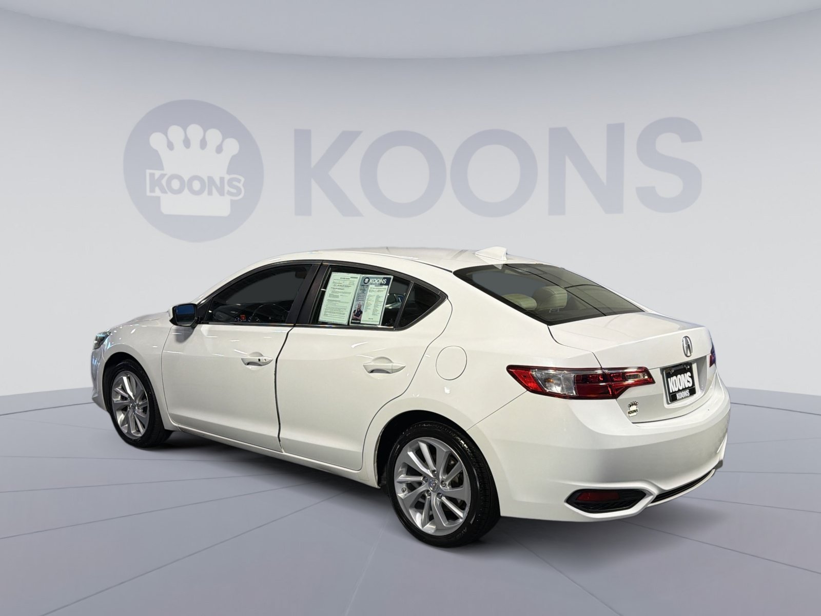 Used 2017 Acura ILX FWD image 4