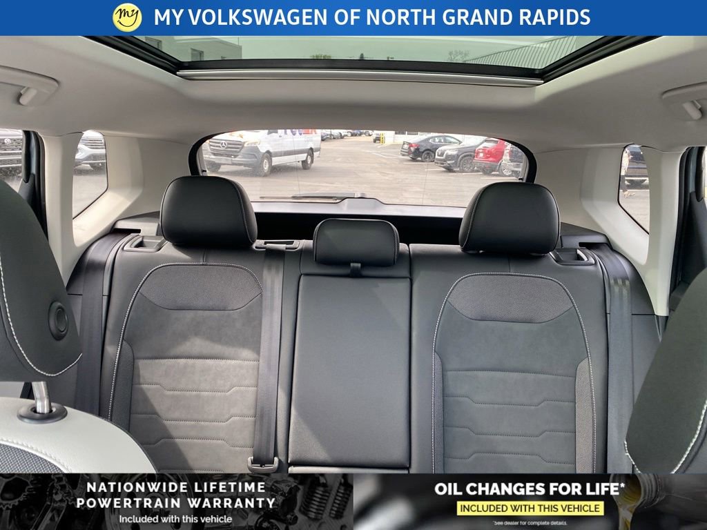 New 2026 Volkswagen Taos SE AWD/4WD image 17