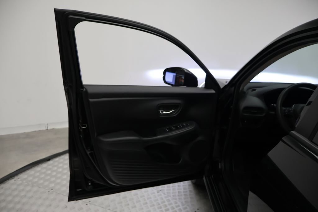 Used 2024 Honda HR-V LX image 16