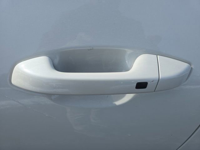 Used 2025 Kia Seltos EX w/ EX Sunroof Package image 9