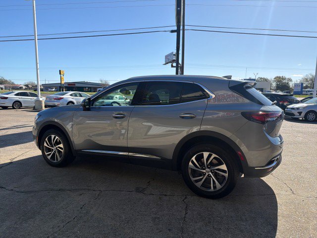 Used 2023 Buick Envision Essence image 9