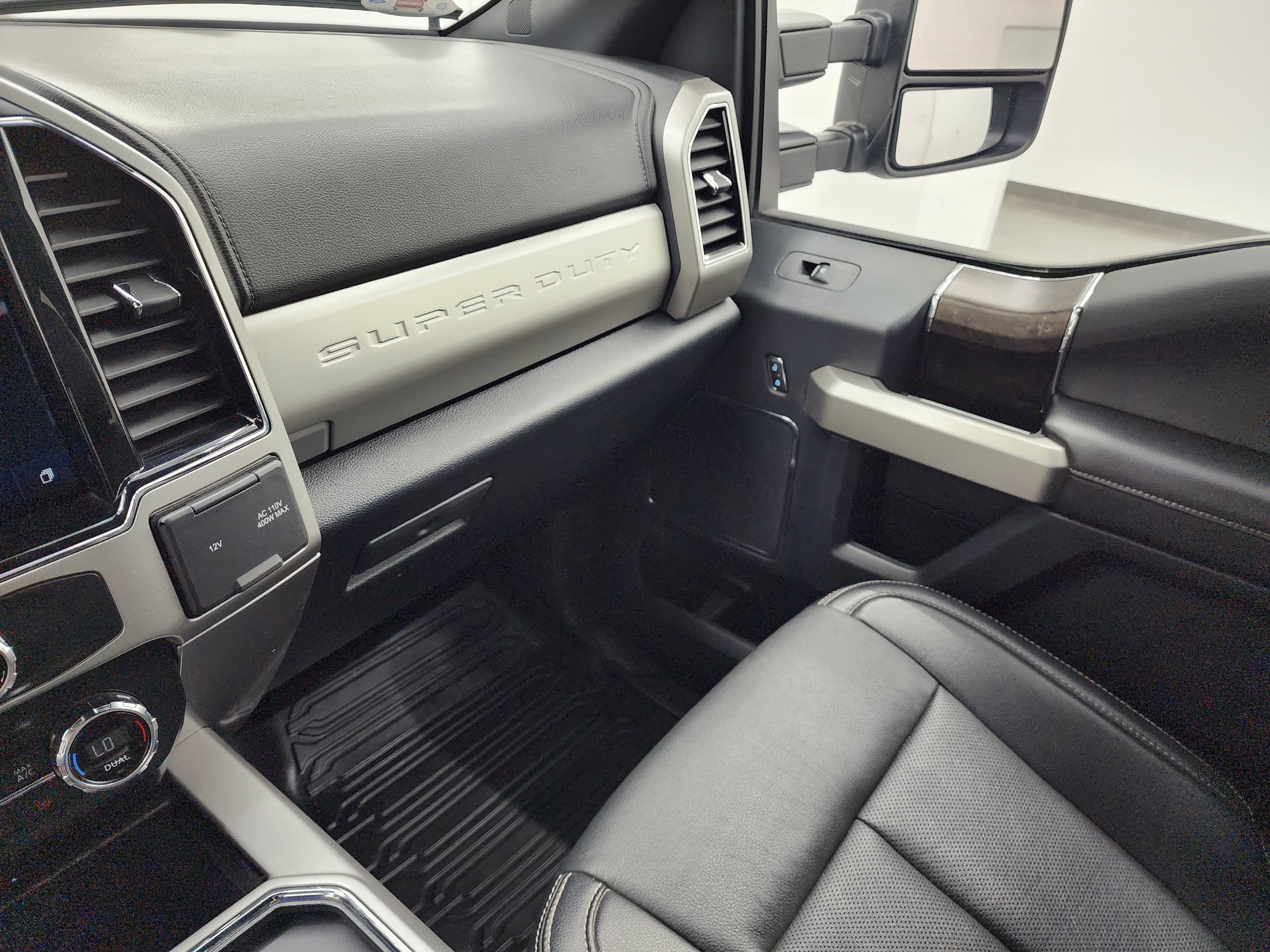 Used 2022 Ford F350 Lariat w/ Chrome Package AWD/4WD image 12