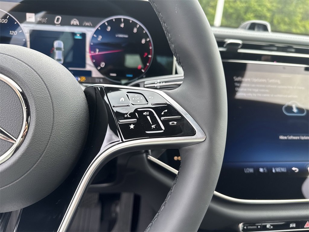 New 2026 Mercedes-Benz E 350 4MATIC Sedan image 20