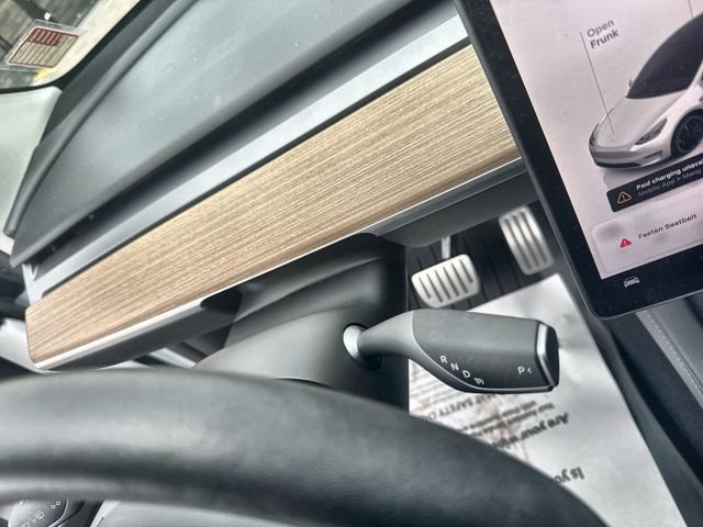 Used 2025 Tesla Model Y Performance AWD/4WD image 26