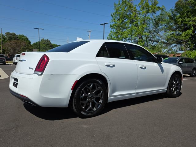 Used 2017 Chrysler 300 S AWD/4WD image 5