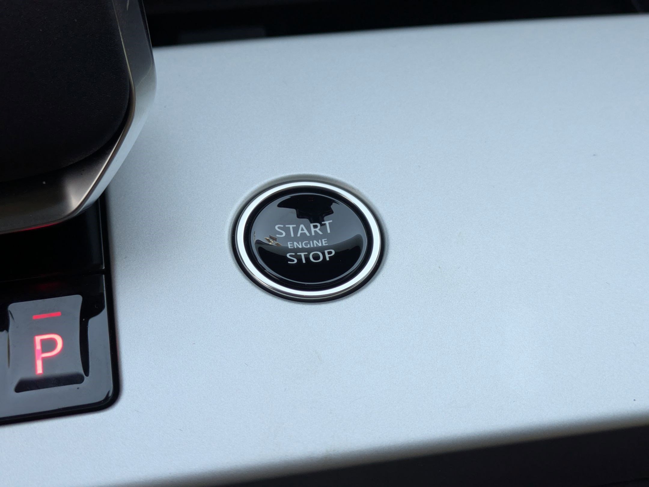 New 2025 Land Rover Range Rover Long Wheelbase SE image 19