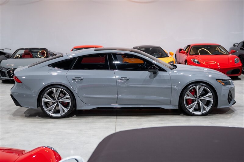 Used 2021 Audi RS 7 Sportback w/ Black Optic Package AWD/4WD image 7