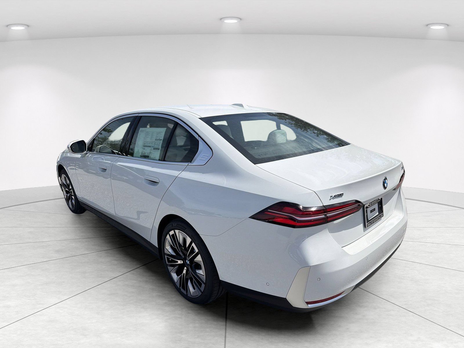 New 2027 BMW 530i xDrive w/ Premium Package AWD/4WD image 6