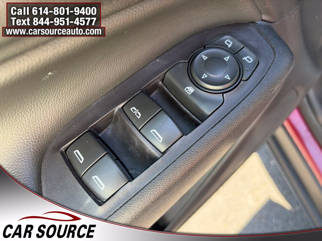 Used 2021 Chevrolet Equinox LT FWD image 18