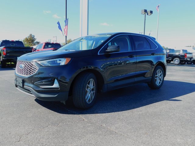 Used 2023 Ford Edge SEL image 4