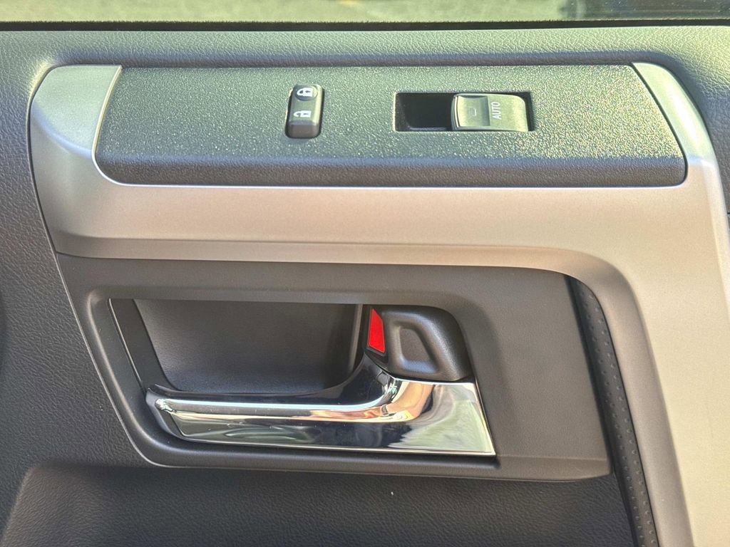 Used 2021 Toyota 4Runner SR5 image 14