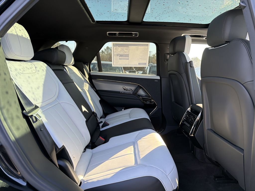 New 2026 Land Rover Range Rover Sport Dynamic SE image 14