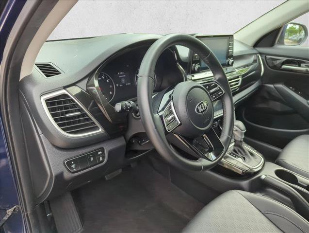 Used 2021 Kia Seltos EX AWD/4WD image 15