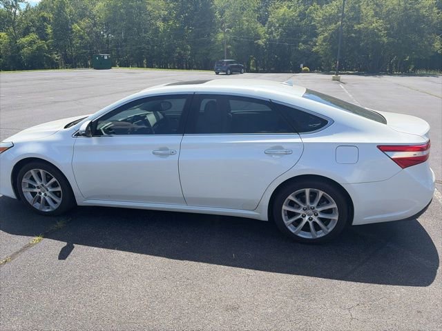 Used 2015 Toyota Avalon Limited FWD image 9