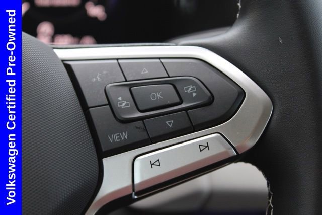 Used 2025 Volkswagen Tiguan SE image 30