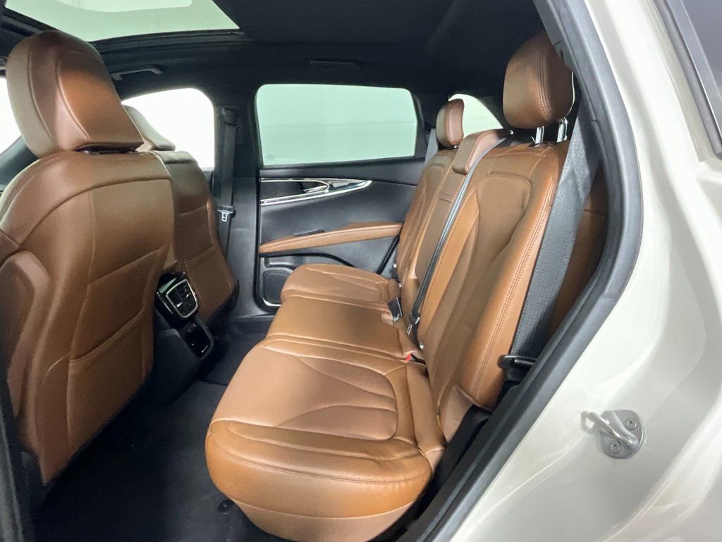 Certified 2023 Lincoln Nautilus Reserve image 25