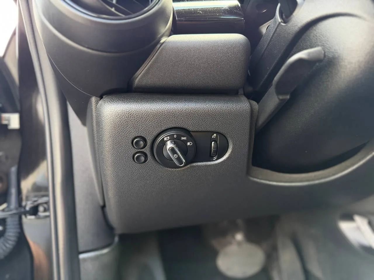 Used 2019 MINI Cooper 2-Door Hardtop FWD image 35
