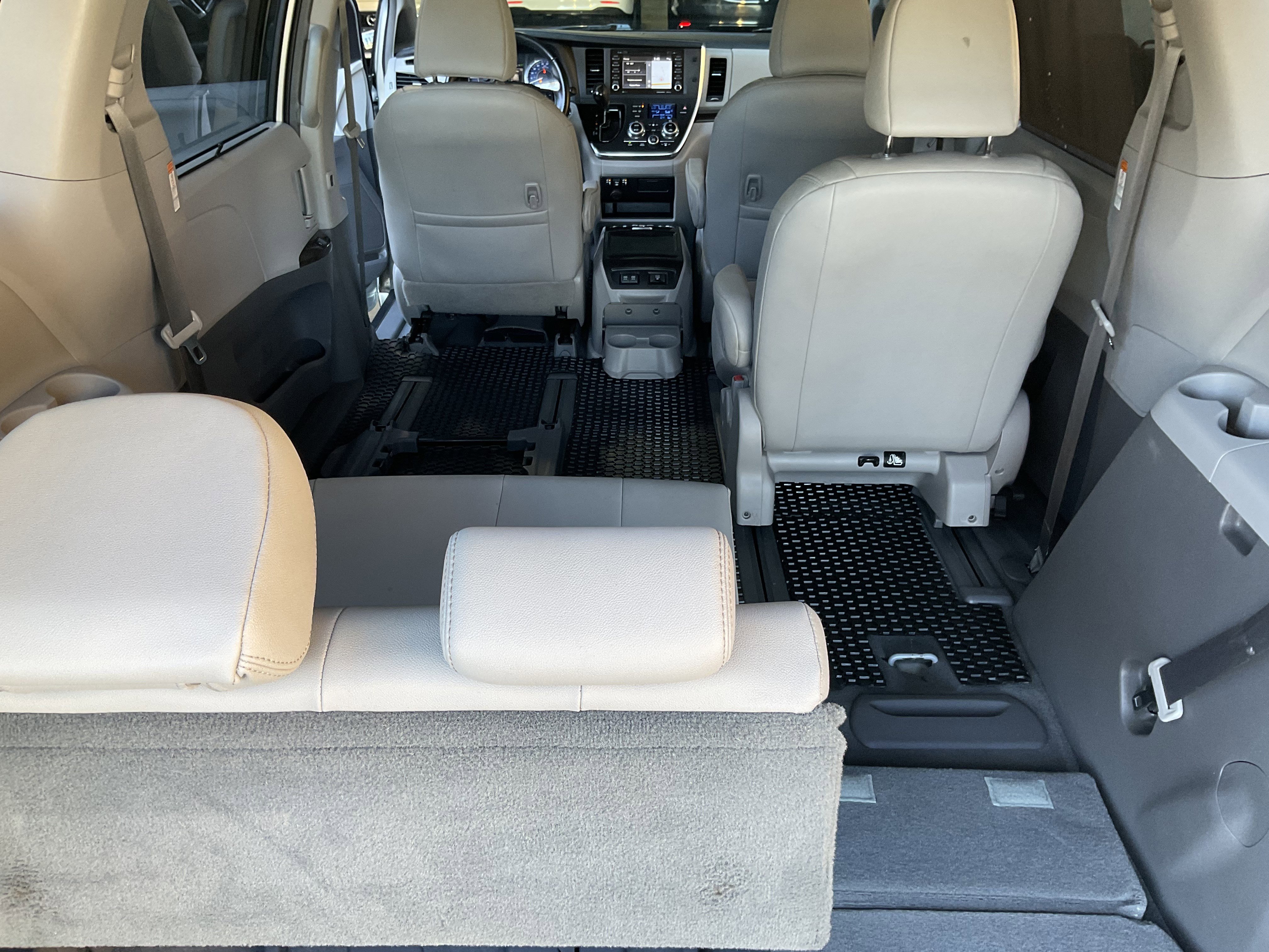 Used 2019 Toyota Sienna XLE w/ XLE Navigation Package AWD/4WD image 51