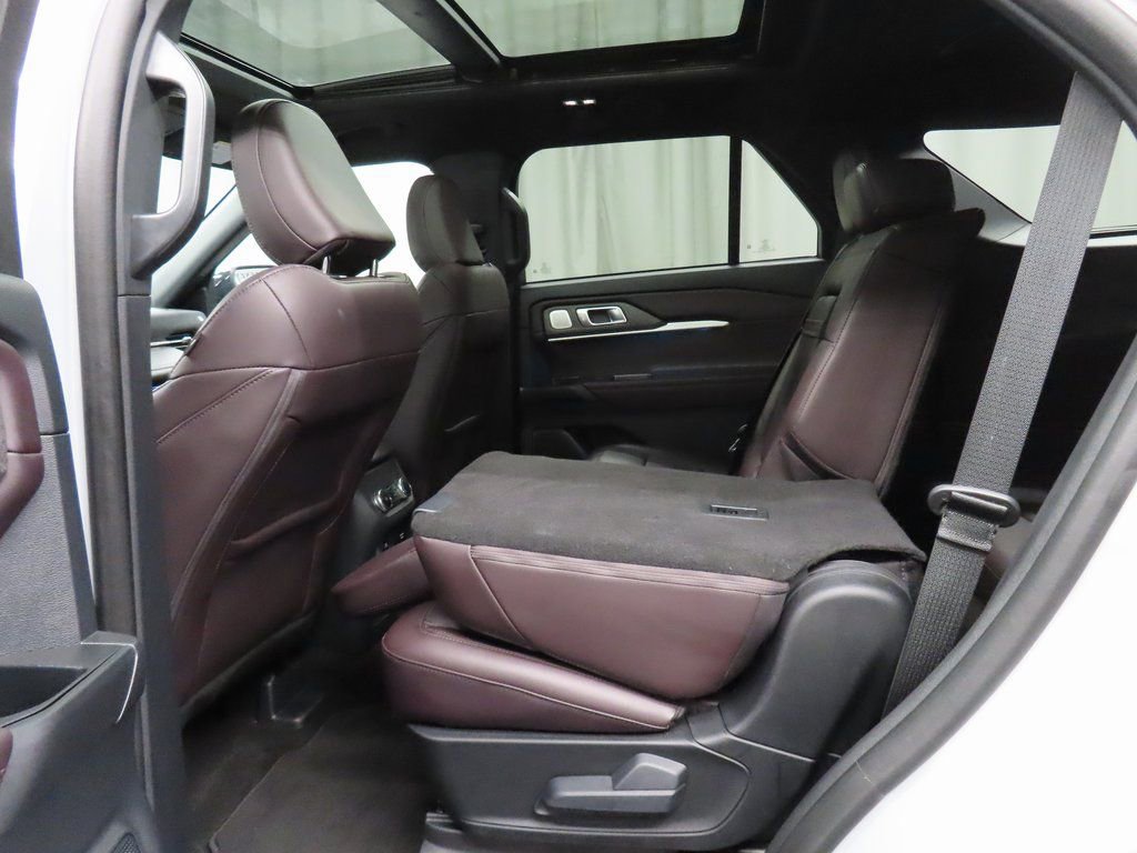 Used 2025 Ford Explorer Platinum image 52
