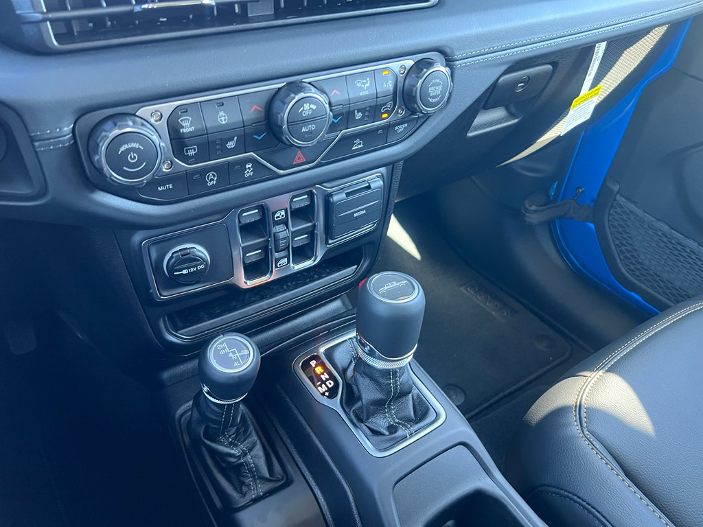 New 2026 Jeep Gladiator Sport AWD/4WD image 27