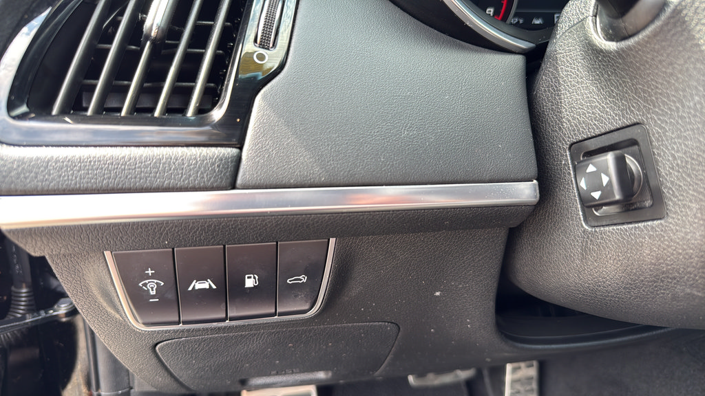Used 2022 Kia Stinger GT2 AWD/4WD image 21