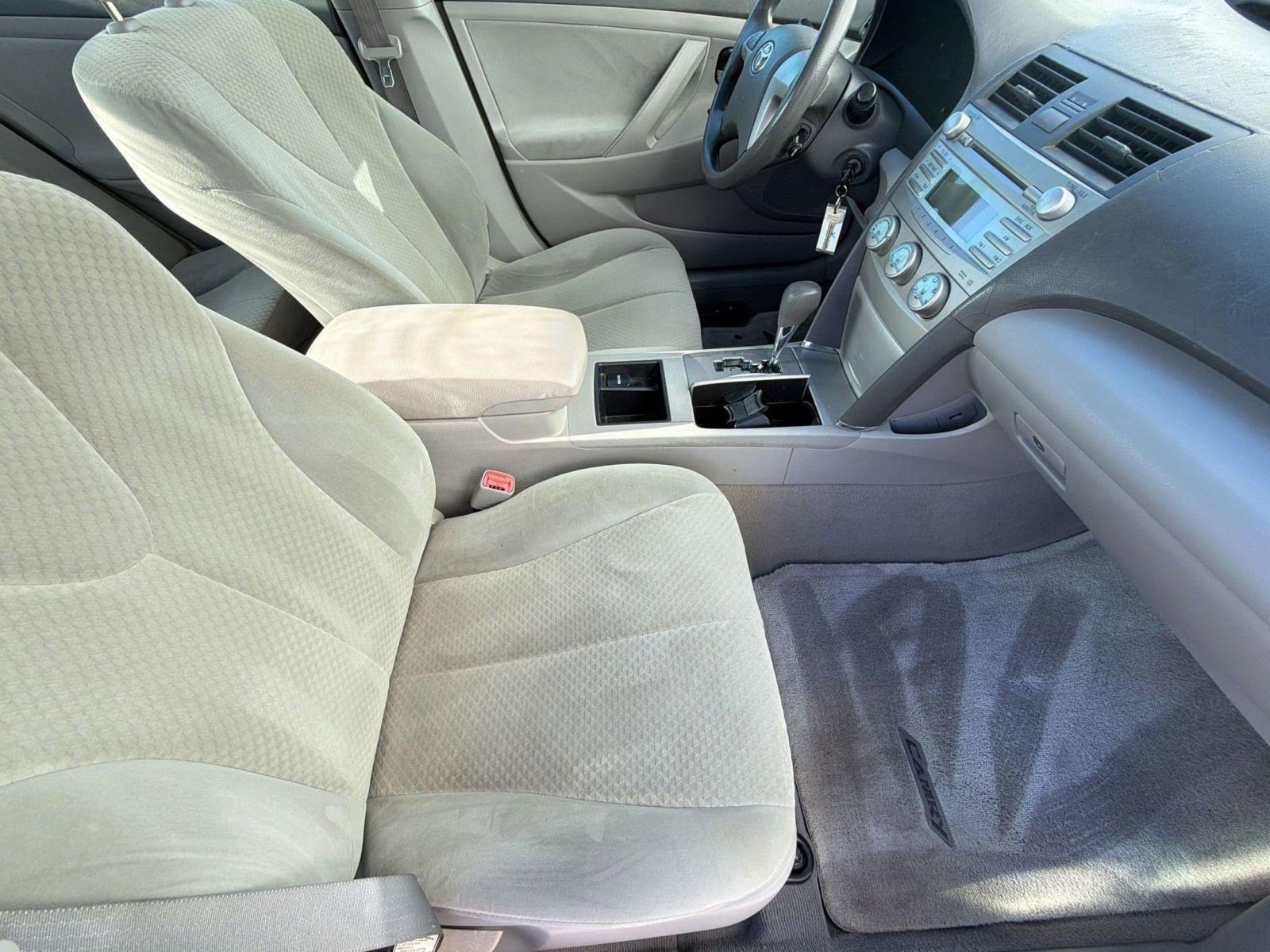 Used 2007 Toyota Camry LE image 30