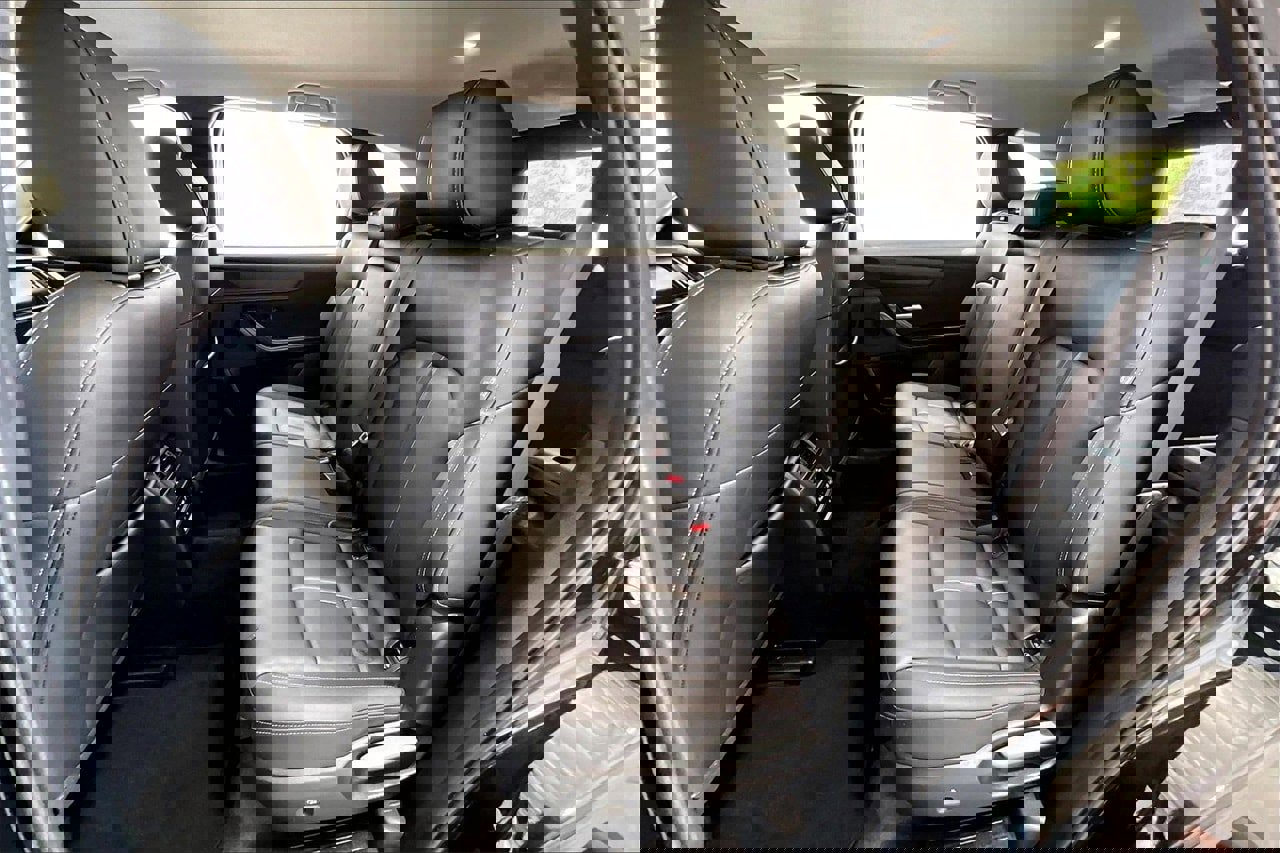 Used 2025 MAZDA CX-90 3.3 Turbo w/ Select Package image 19