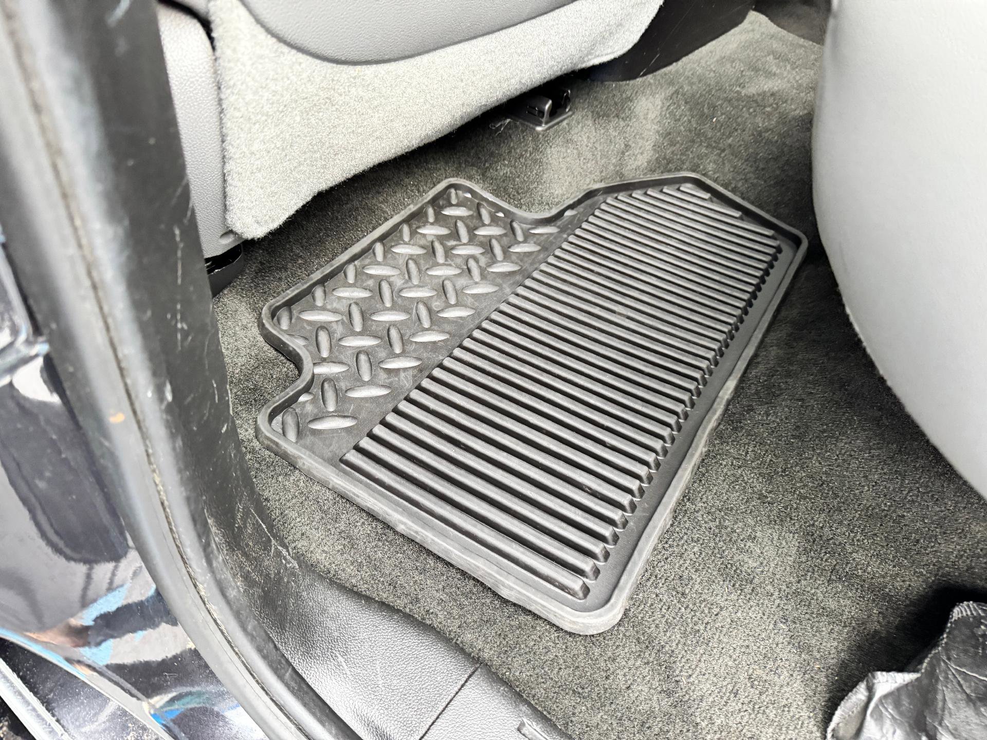 Used 2015 Chevrolet Silverado 2500 LTZ w/ LTZ Plus Package image 15