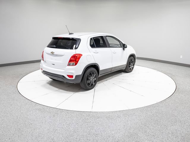 Used 2017 Chevrolet Trax LS w/ Fleet Convenience Package image 28