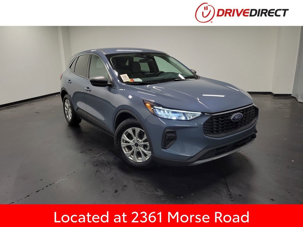 Used 2023 Ford Escape Active image 1