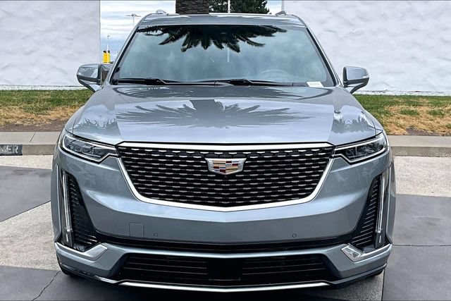 Used 2023 Cadillac XT6 Premium Luxury w/ Platinum Package AWD/4WD image 3