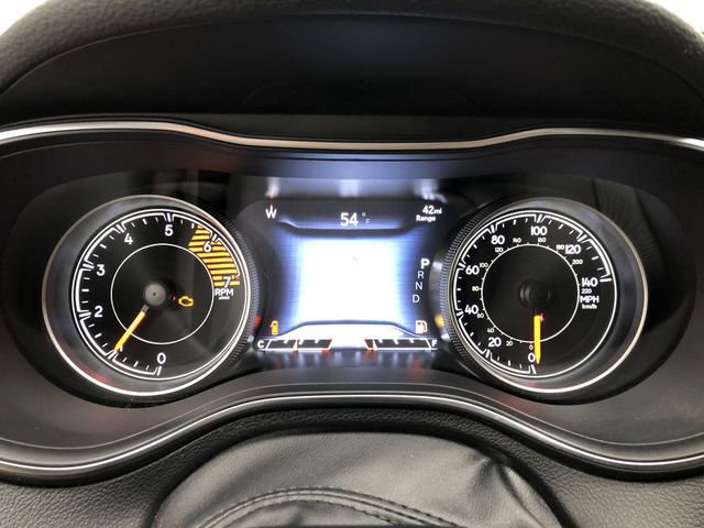 Used 2020 Jeep Cherokee Limited w/ Advanced Safety Group AWD/4WD image 18
