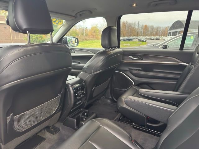 Used 2022 Jeep Grand Cherokee L Limited image 15