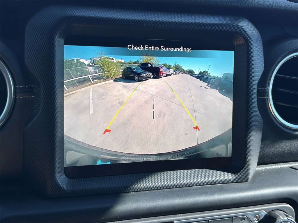 Used 2023 Jeep Wrangler Unlimited Sahara w/ Cold Weather Group image 38