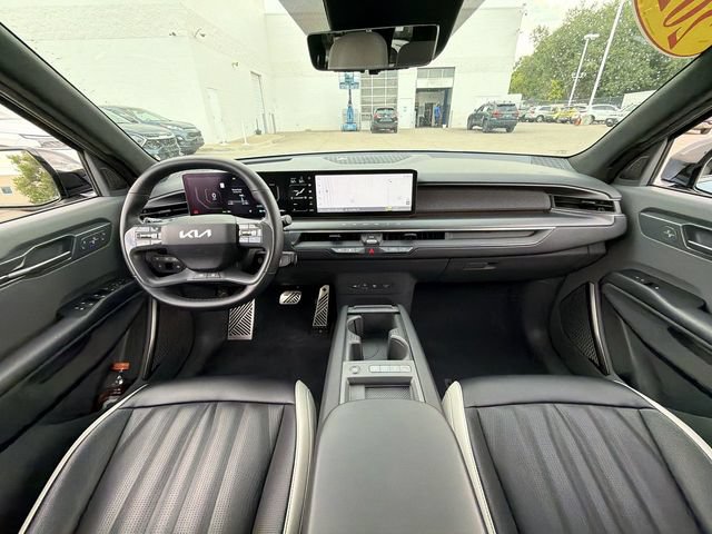 Certified 2024 Kia EV9 GT-Line AWD/4WD image 14