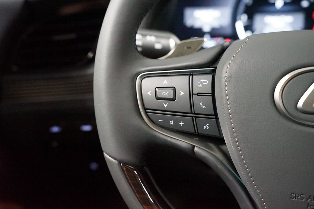 Used 2024 Lexus LS 500 w/ Interior Upgrade Package RWD image 14