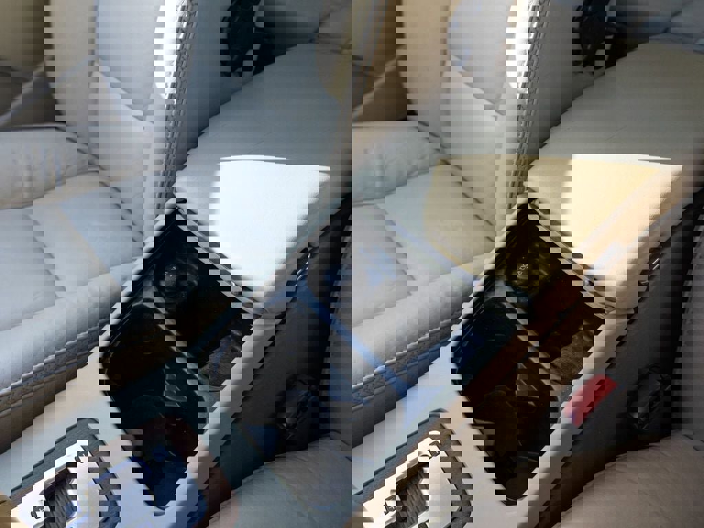 Used 2010 Volvo XC70 3.2 AWD/4WD image 36