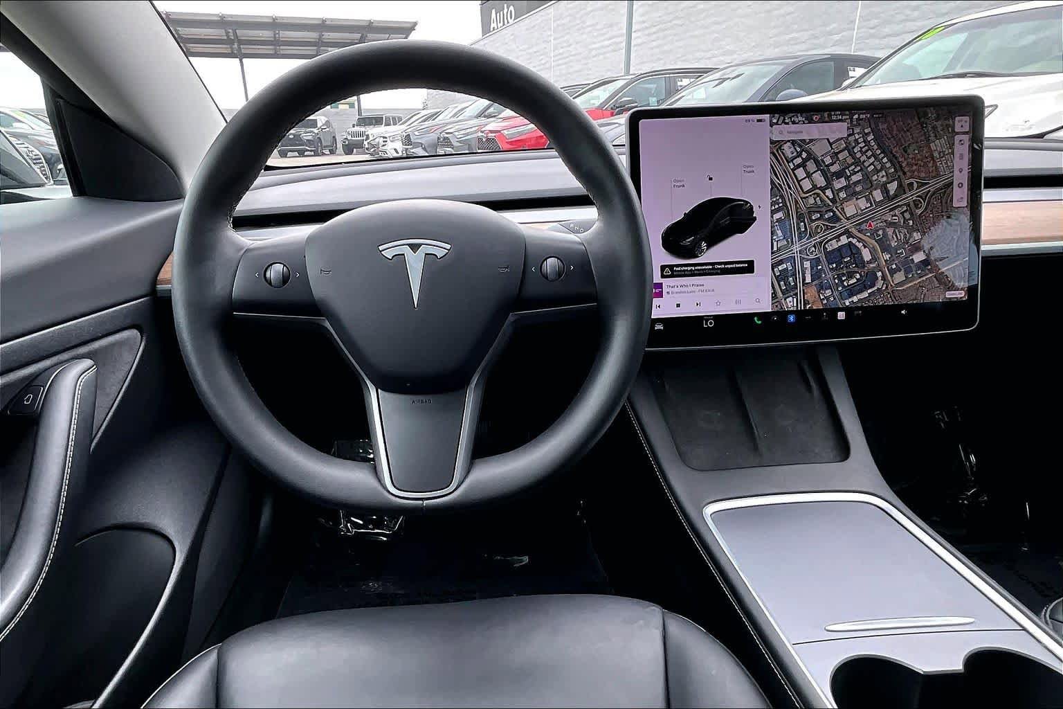 Used 2021 Tesla Model 3 Standard Range Plus RWD image 5