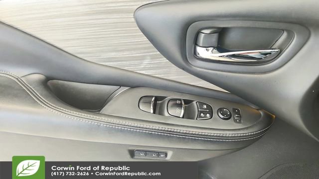 Used 2017 Nissan Murano Platinum w/ Platinum Technology Package image 21