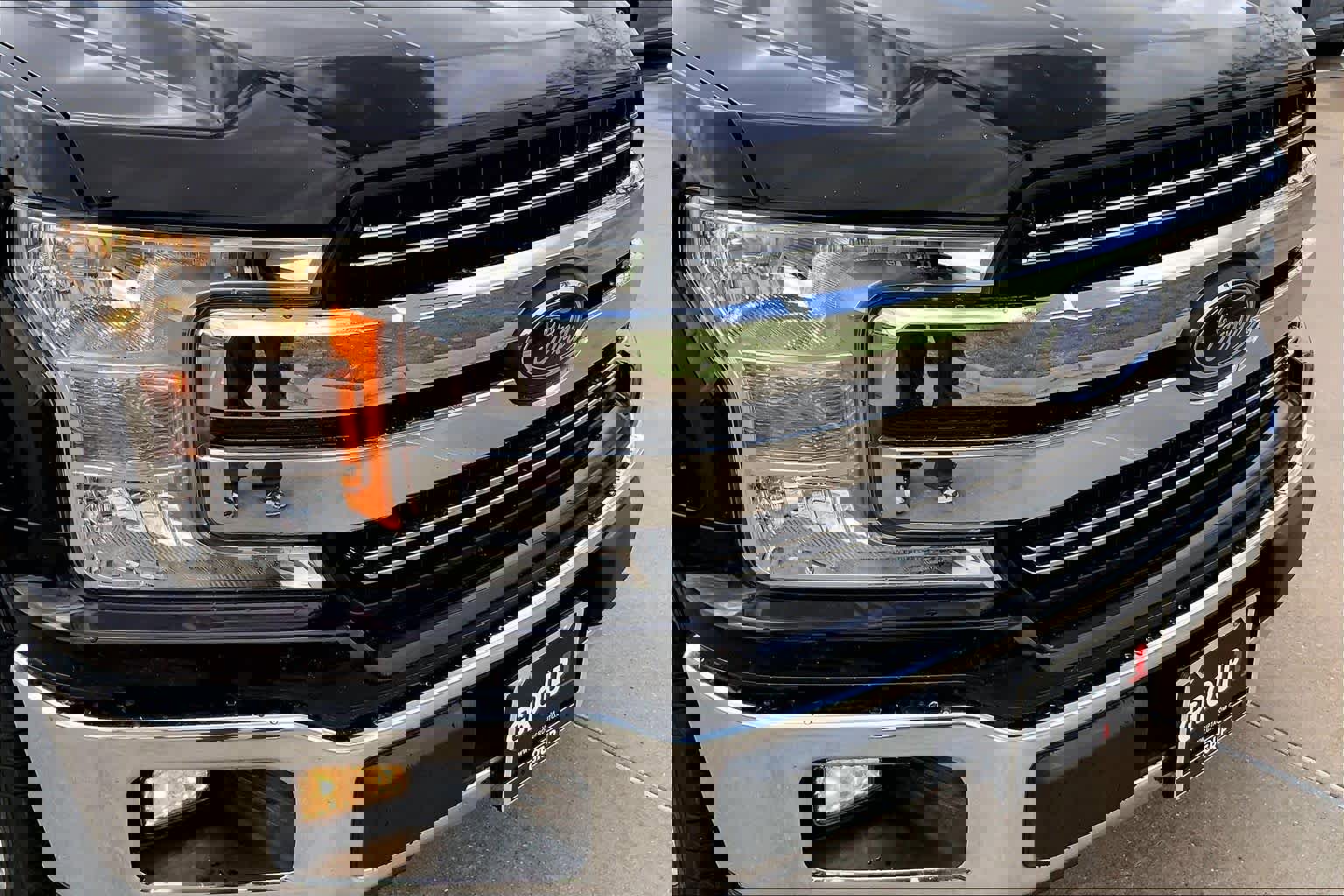 Used 2020 Ford F150 Lariat w/ Equipment Group 501A Mid image 27