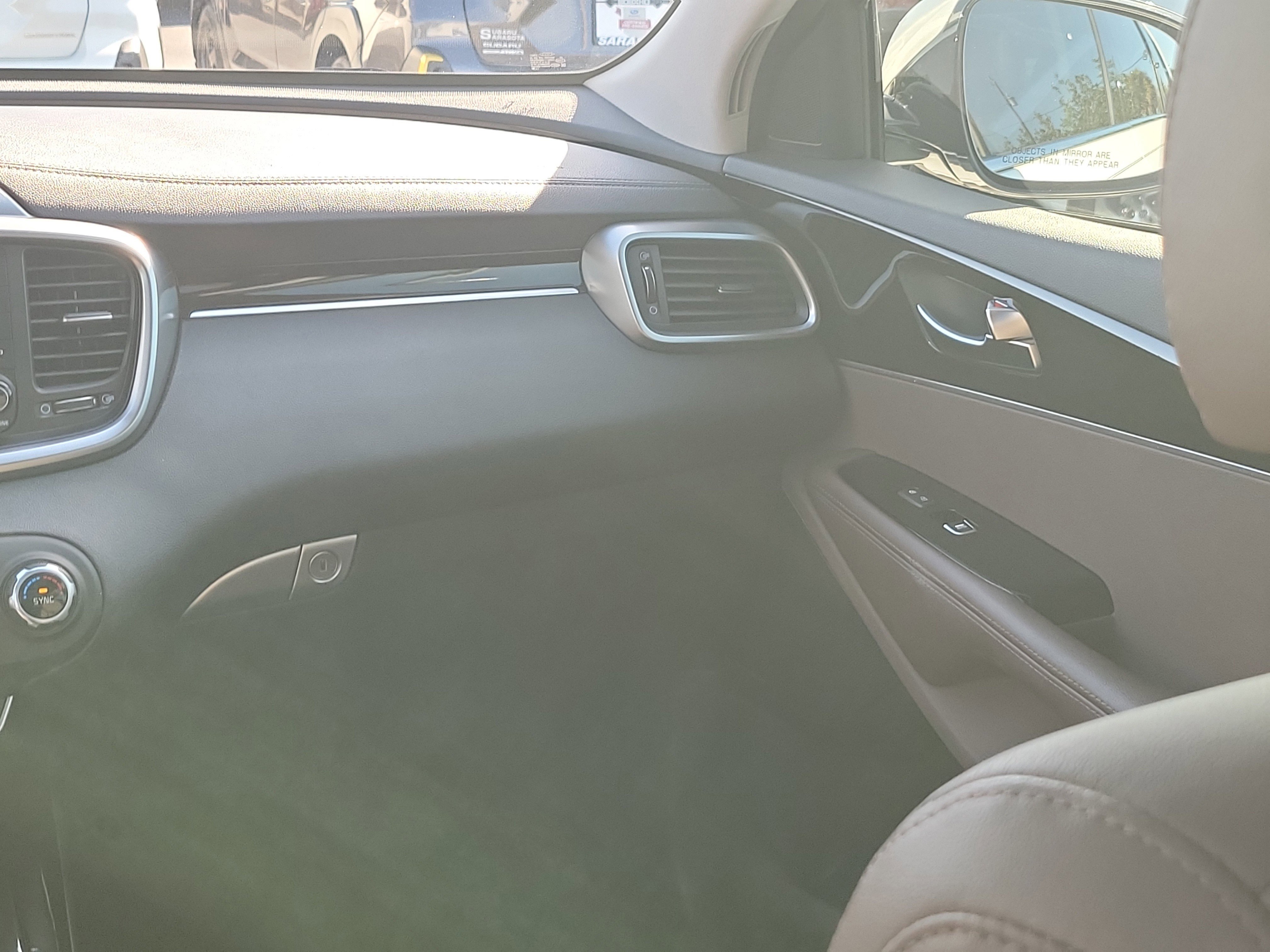 Used 2020 Kia Sorento SX image 19