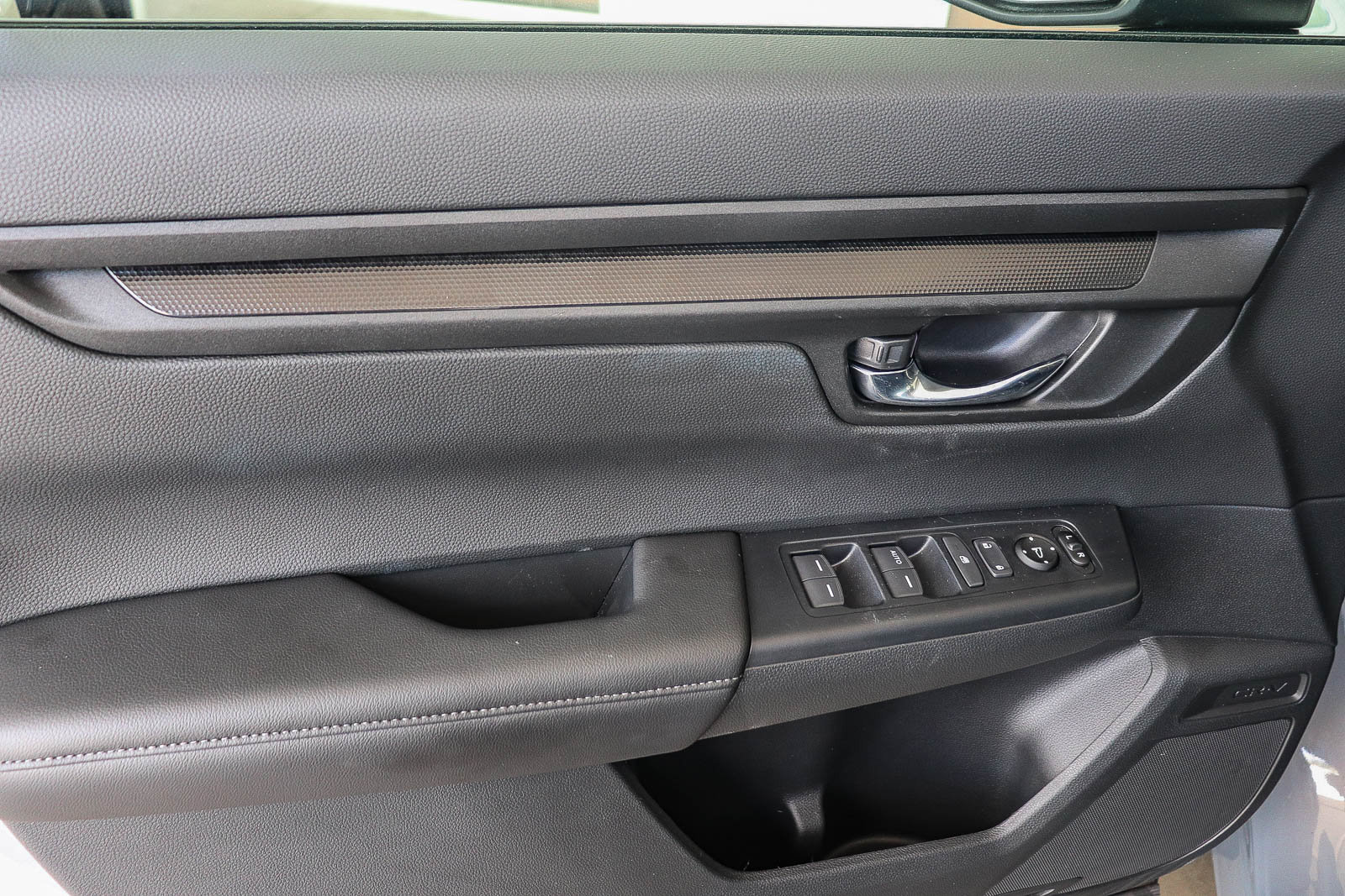 Certified 2025 Honda CR-V LX image 24
