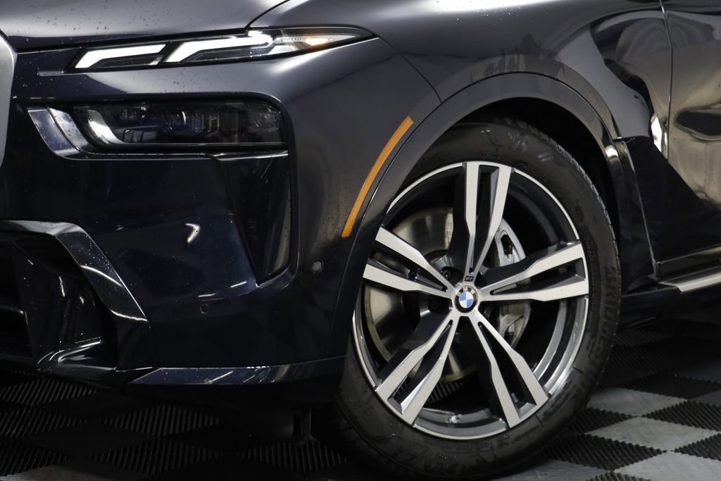 Certified 2023 BMW X7 xDrive40i w/ M Sport Package AWD/4WD image 3