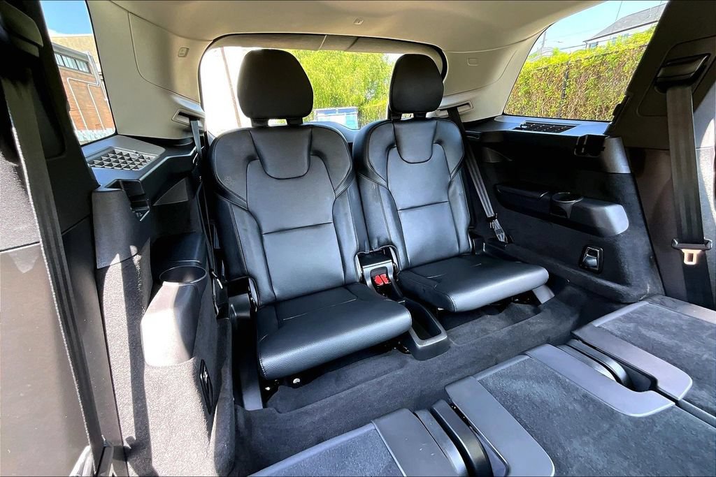 Certified 2024 Volvo XC90 B6 Plus w/ Protection Package Premier AWD/4WD image 38