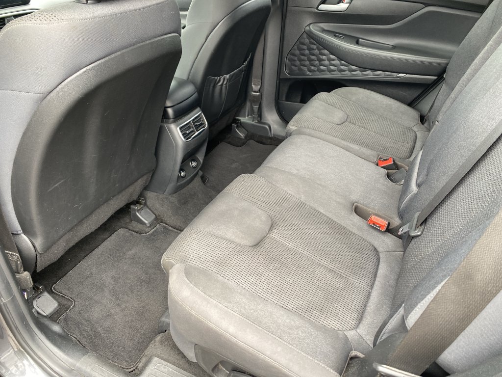 Used 2022 Hyundai Santa Fe SEL FWD image 26