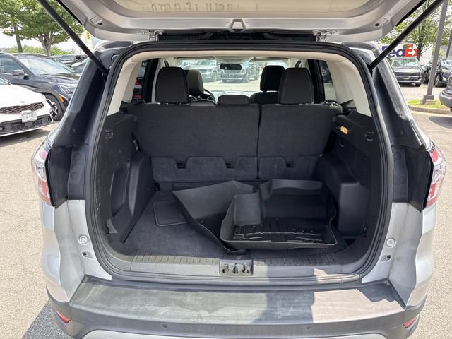 Used 2017 Ford Escape SE w/ Equipment Group 201A AWD/4WD image 12