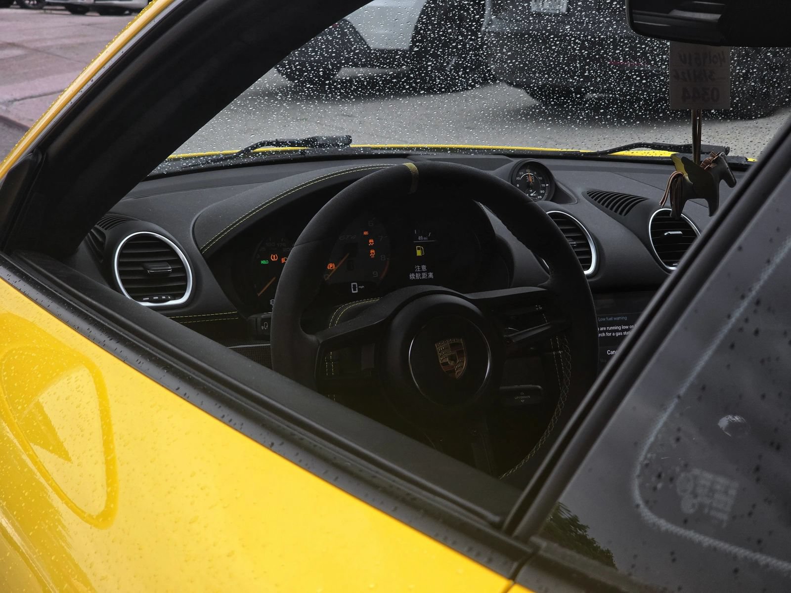 Used 2020 Porsche 718 Cayman GT4 RWD image 37