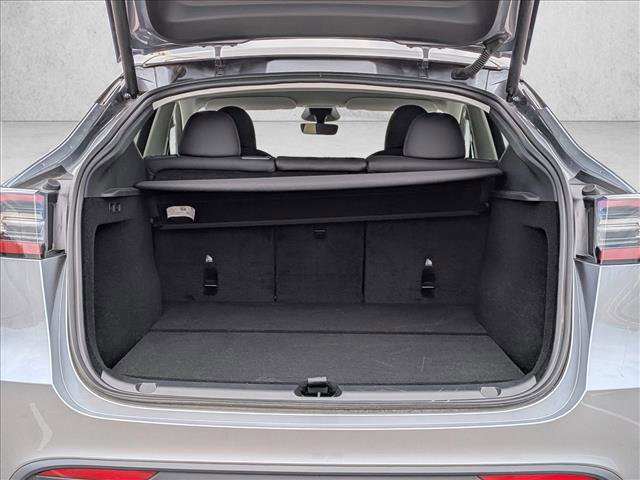 Used 2025 Tesla Model Y Long Range image 7