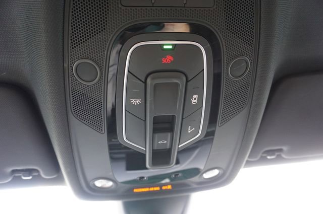 Used 2019 Audi A4 2.0T Premium image 27