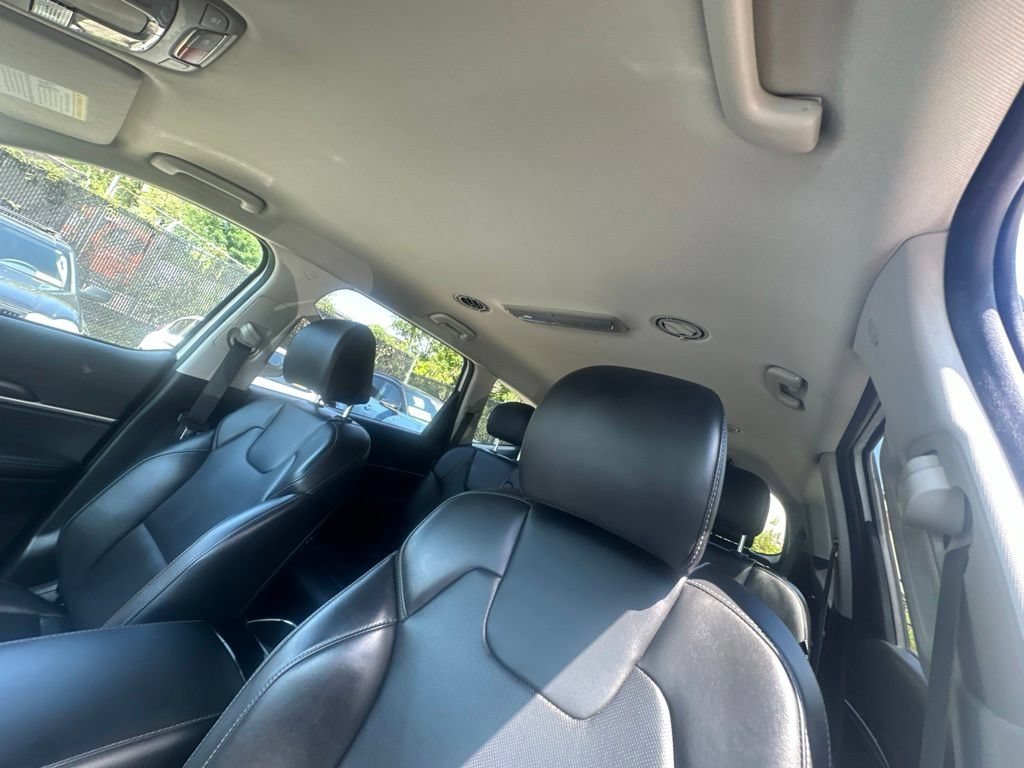 Used 2024 Kia Telluride LX AWD/4WD image 12